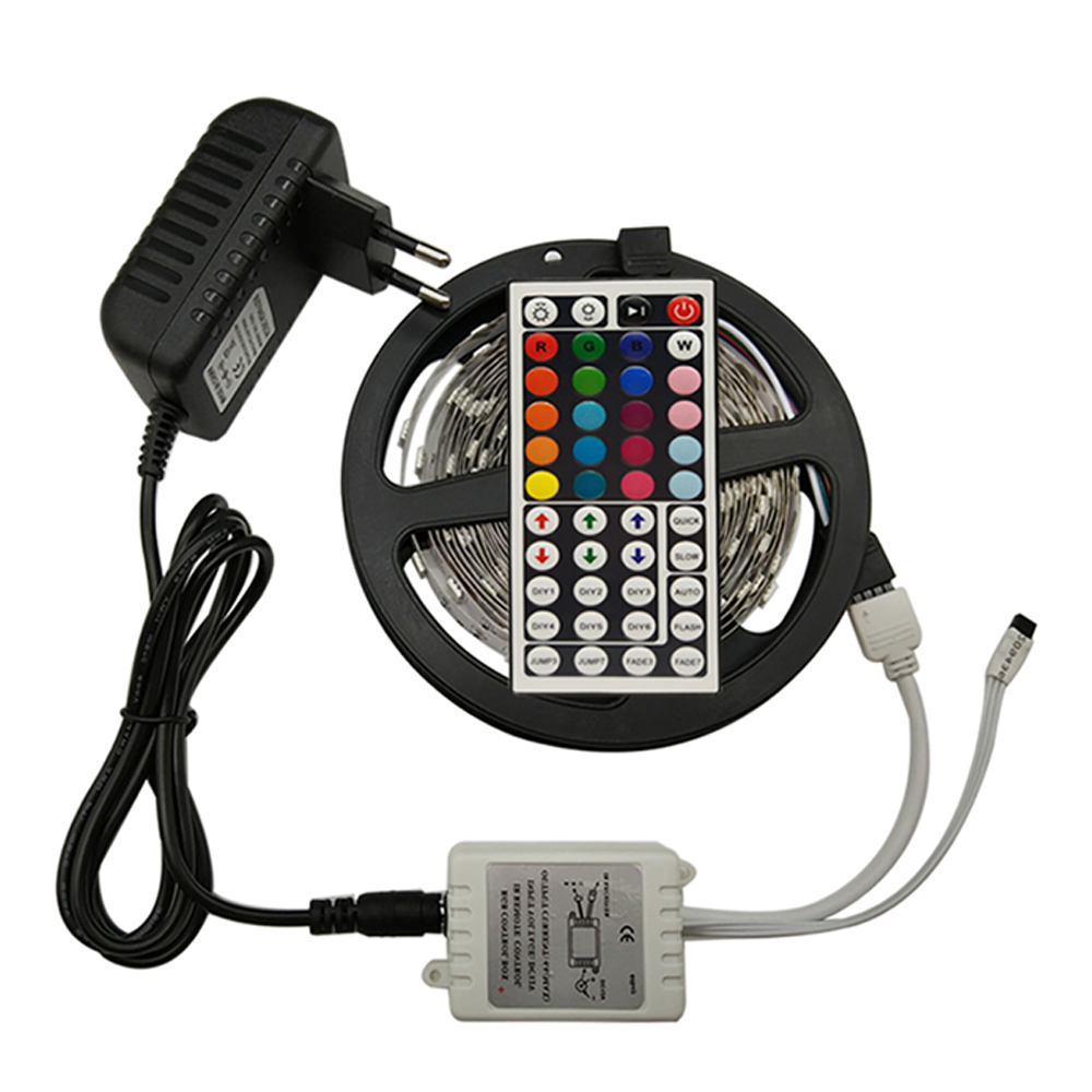 Tira de luces LED MOD1 RGB de 5 mts + Parlante Bluetooth A9